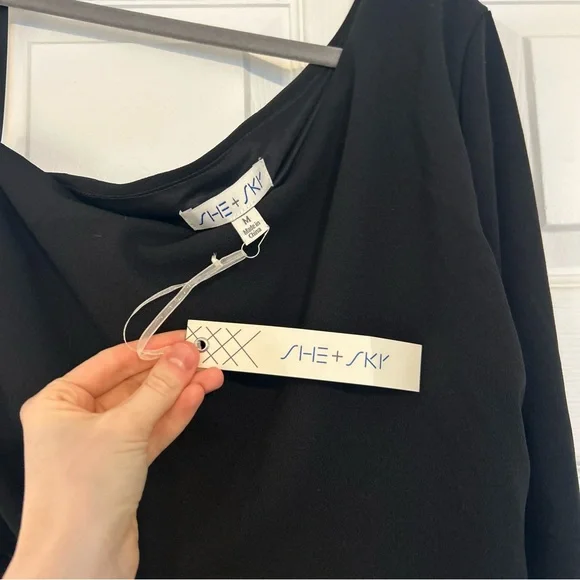 NWT‎ she + sky black one shoulder long sleeve wide leg jumpsuit - Picture 3 of 4